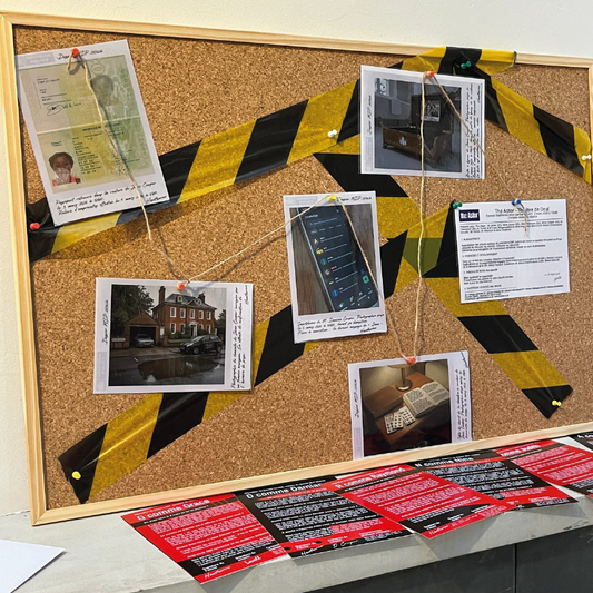 Comment organiser une Murder Party à la maison : guide complet pour une soirée enquête réussie