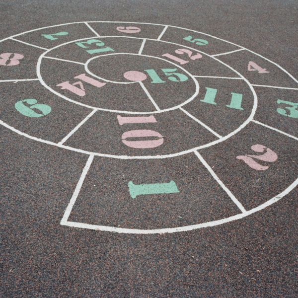 Jeu à la craie pour enfants